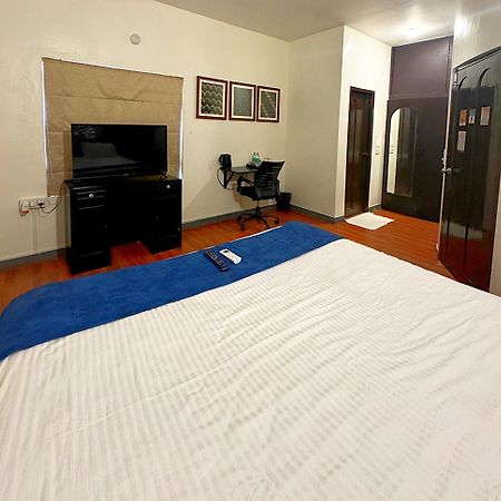 Brick Castle Hotel Chennai Exterior photo
